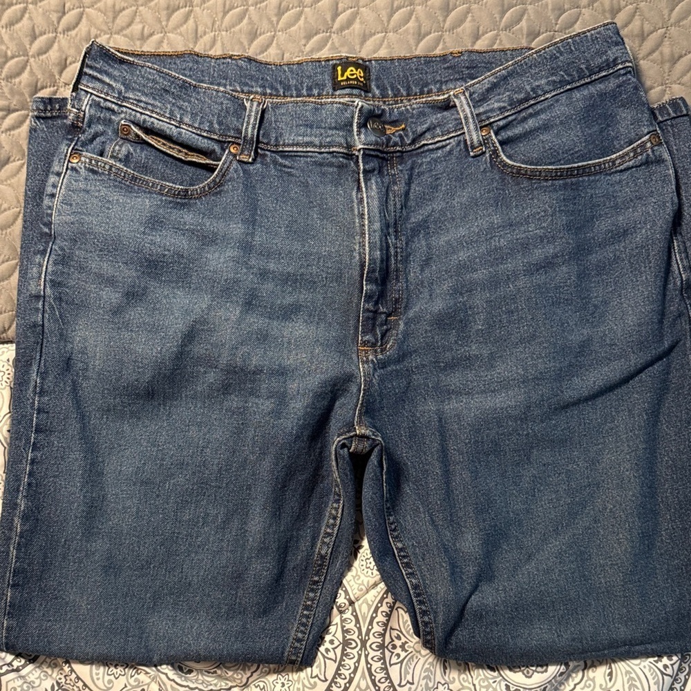 Lee Men's Relaxed Fit Blue Jeans